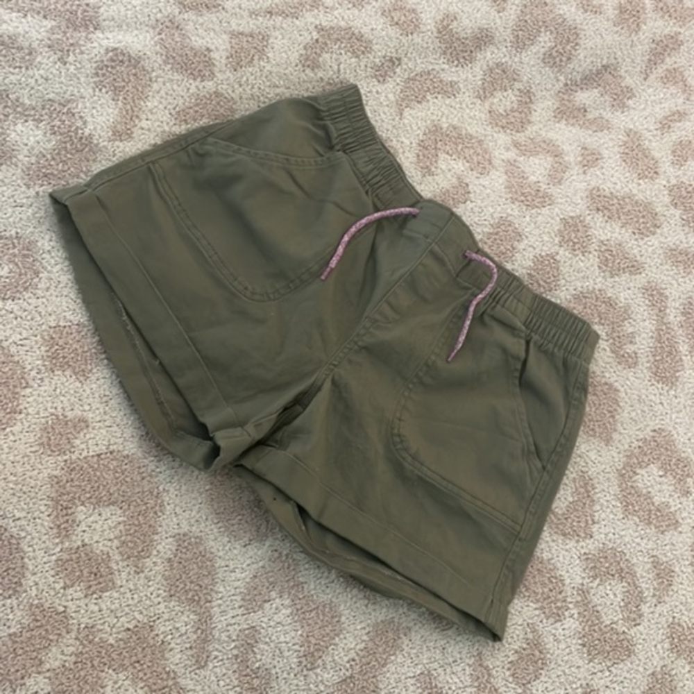 green‎ cargo shorts